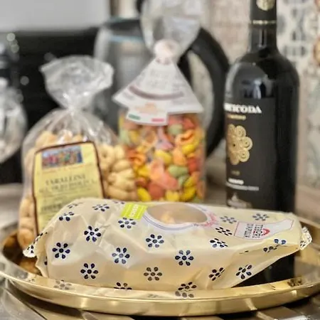 Manzoni Artist باري