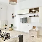 Apartment Manzoni Artist *