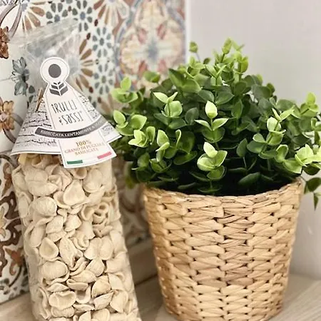 Manzoni Artist 公寓 *